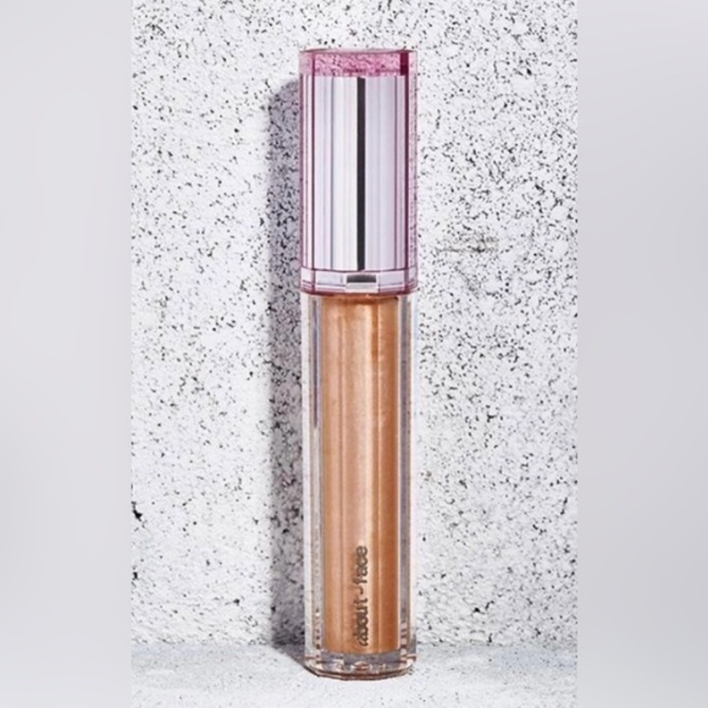 About Face Light Lock Lipgloss  
Color: Payton / Sheer Gloss  
Brand New